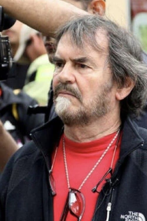 A portrait of Carlos Azpúrua