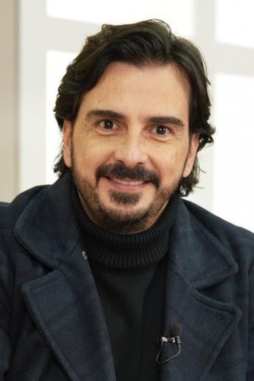 Carlos Camacho photo