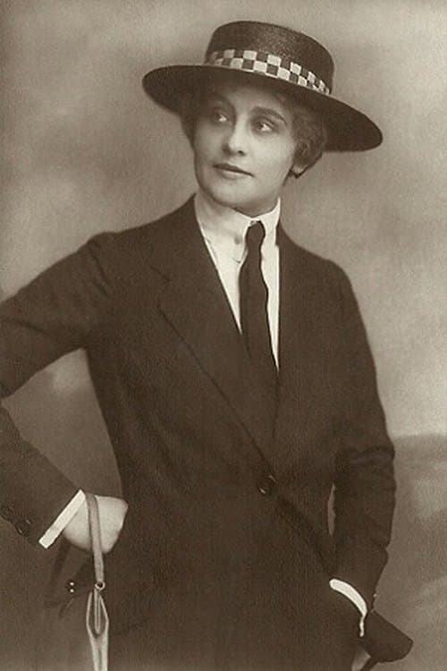 Carola Toelle photo