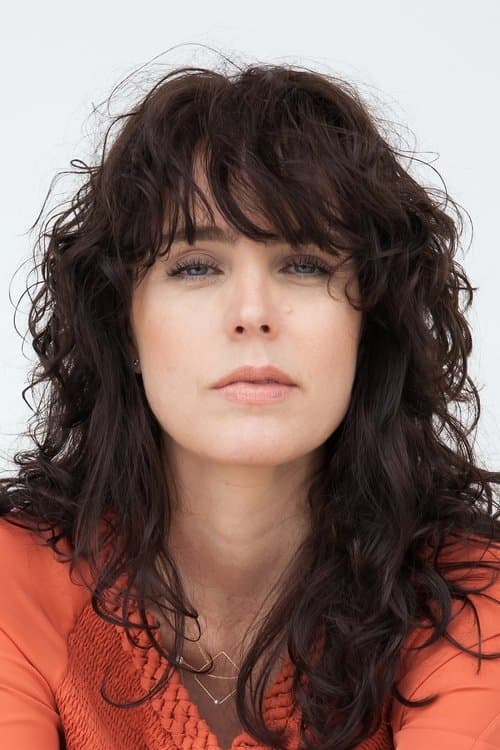 A portrait of Carolina Jabor