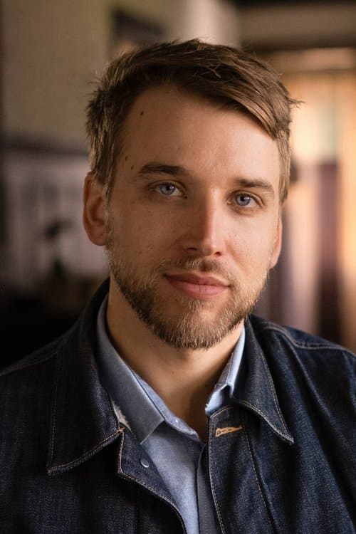 A portrait of Carson Lund