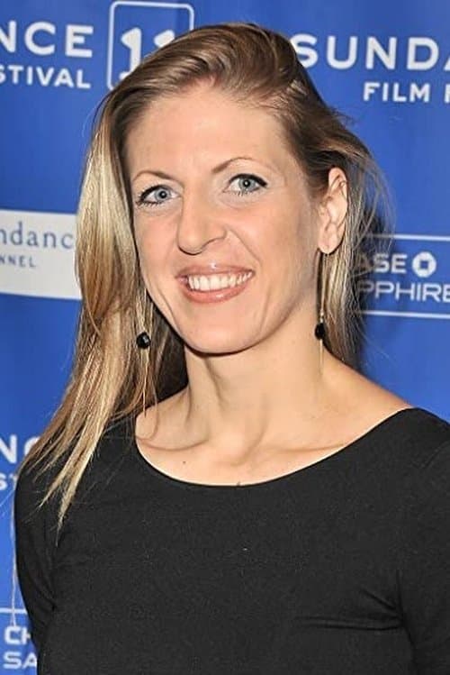 A portrait of Caryn Waechter