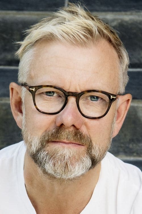A portrait of Casper Christensen