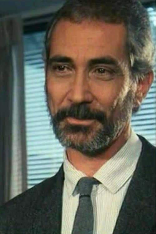 César Olmos photo