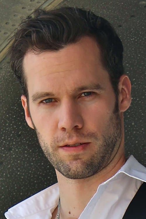 Chad Brownlee photo