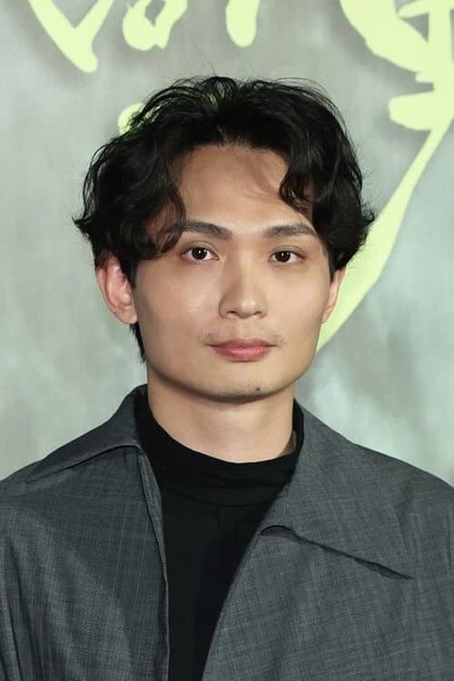 A portrait of Chen-Hao Yin