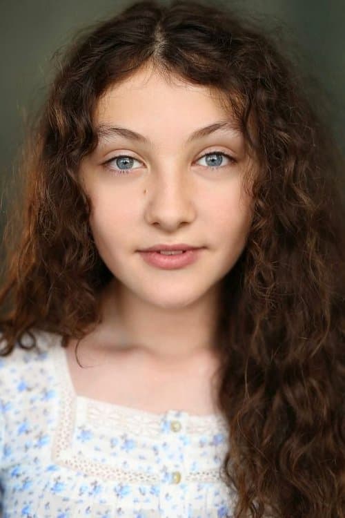 Chloe Raphael photo