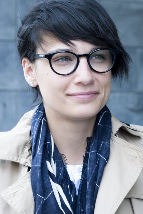 A portrait of Chloé Robichaud