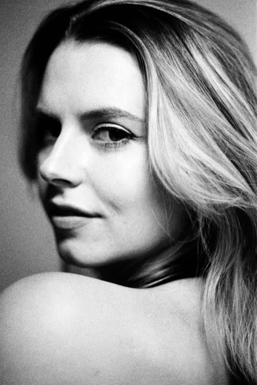 Chloe Wick photo
