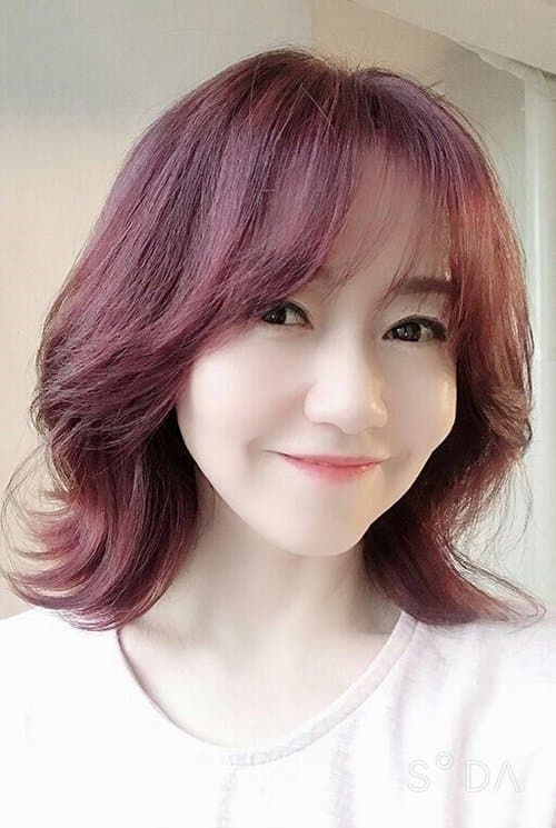 Cho Hyun-jung photo