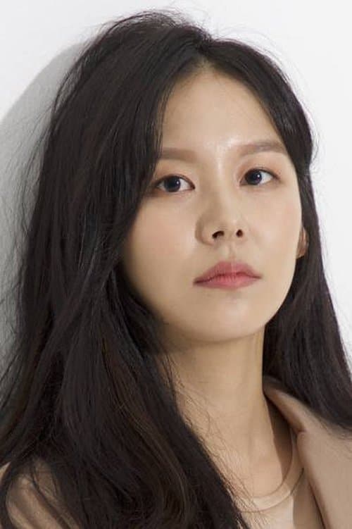 A portrait of Cho Young-myoung
