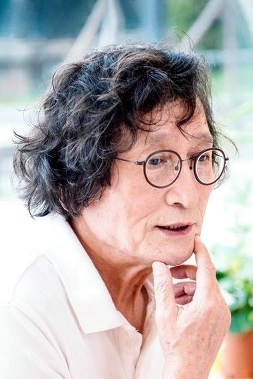 A portrait of Chung Ji-young