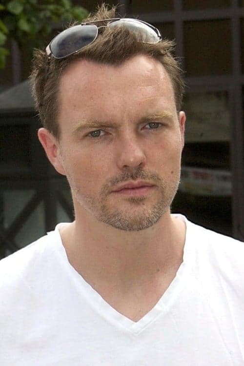 Ciarán McMenamin photo