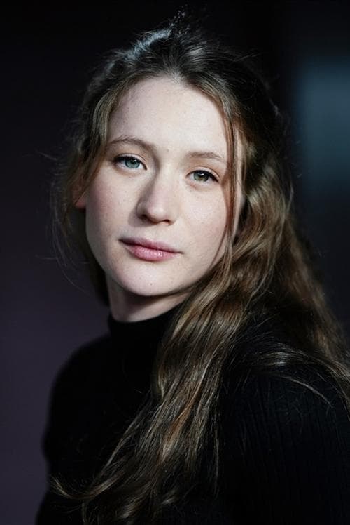 Claire Duburcq photo