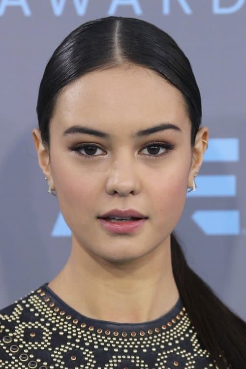 Courtney Eaton photo
