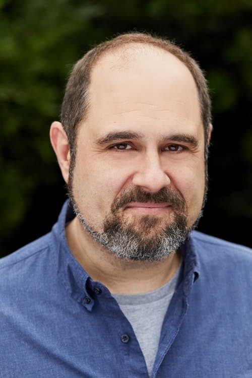 A portrait of Craig Mazin