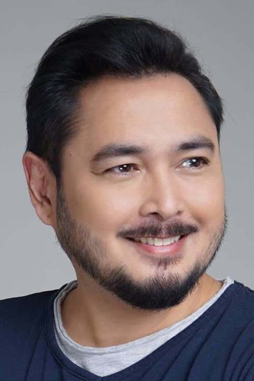Cris Villanueva photo