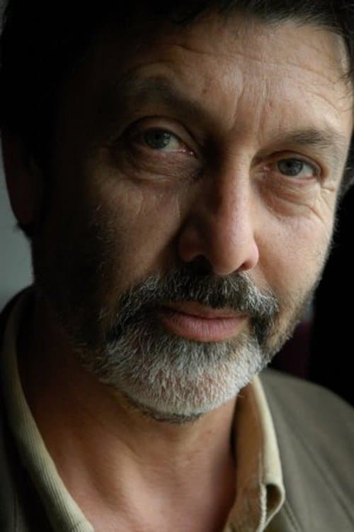A portrait of Cristián Sánchez