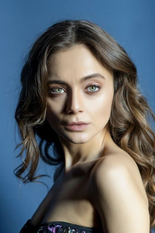 Damla Sönmez photo