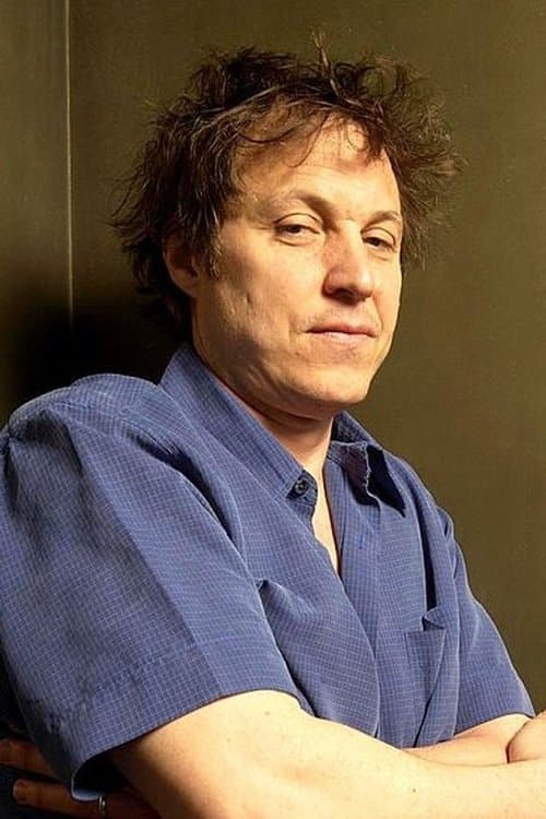 A portrait of Damon Santostefano