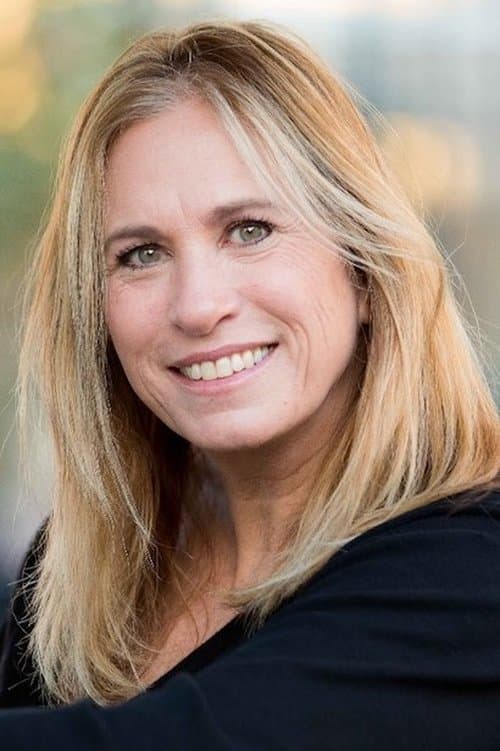 A portrait of Dana Lustig