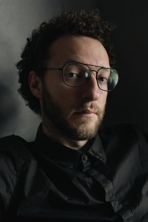 A portrait of Daniel Goldhaber
