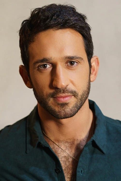 Darius Homayoun photo