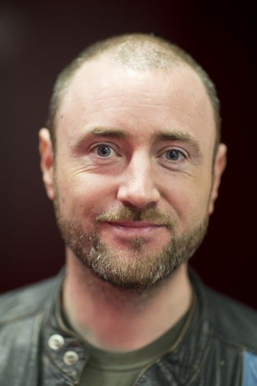 A portrait of Darren Thornton
