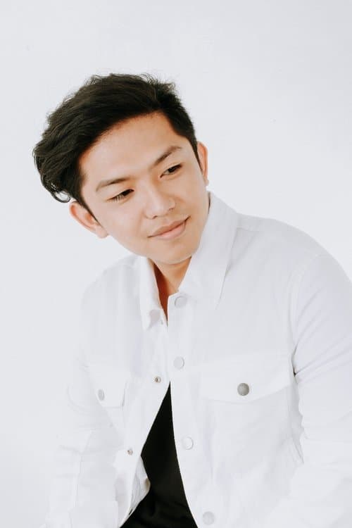 A portrait of Darryl Yap