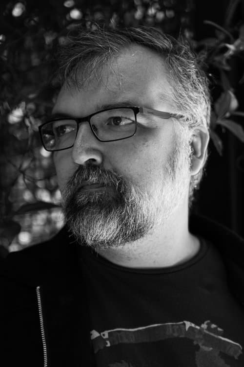 A portrait of David Hartman