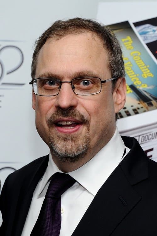 A portrait of David Tedeschi