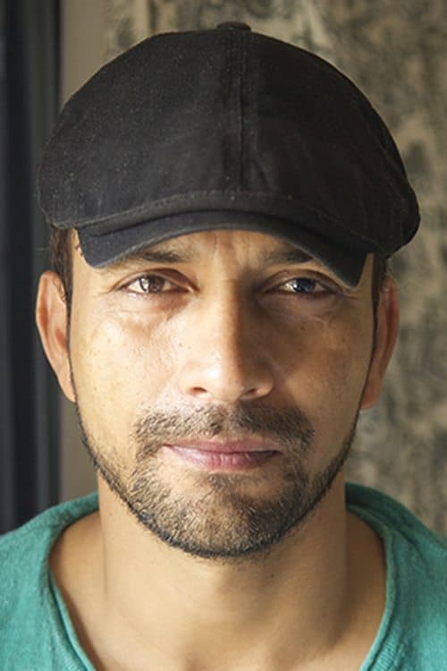 Deepak Dobriyal photo