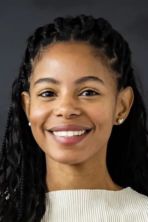 A portrait of Denise Fernandes
