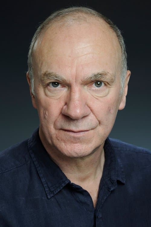 Derek Hutchinson photo