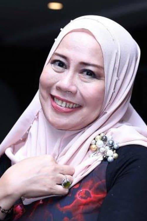 Dewi Yull photo