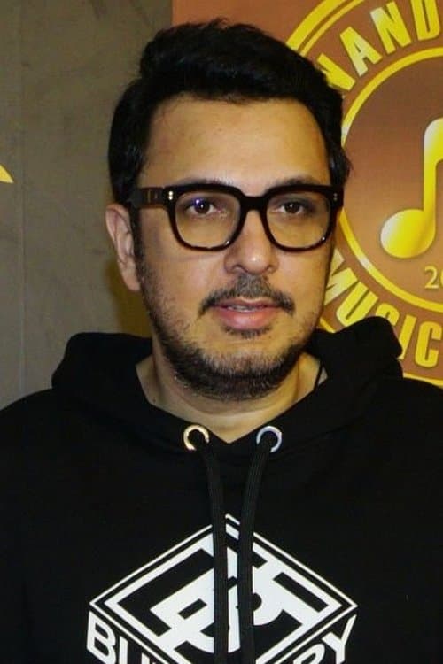A portrait of Dinesh Vijan