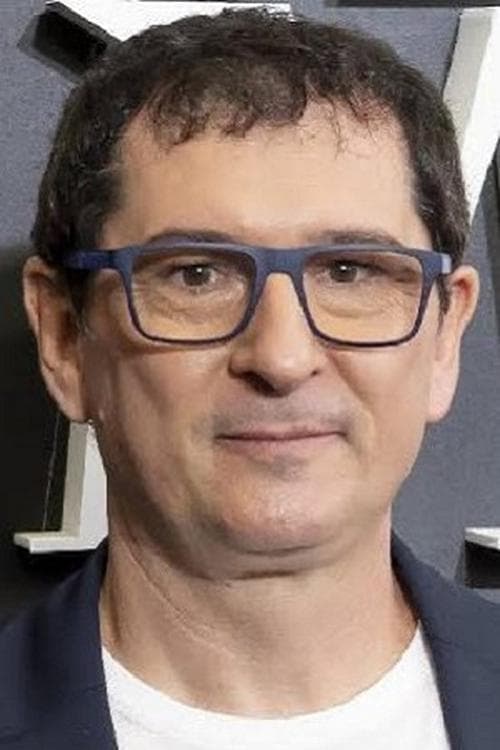 A portrait of Domingo González