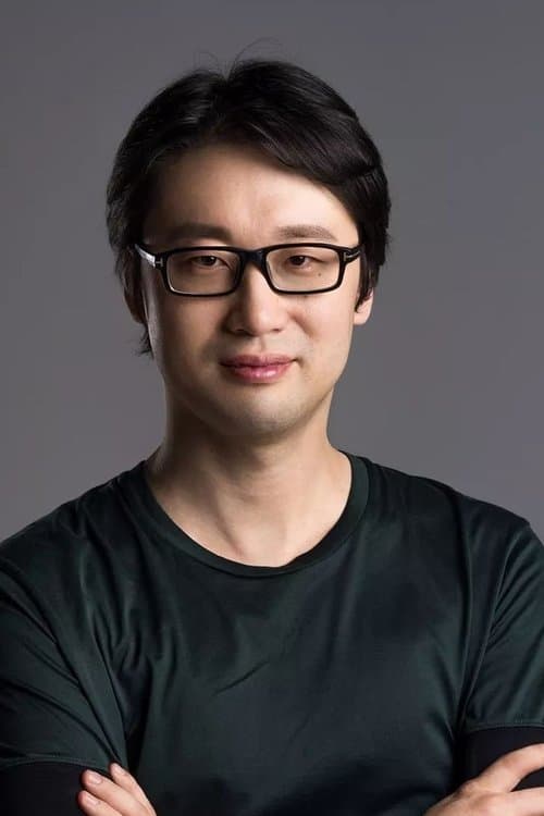 A portrait of Dong Runnian