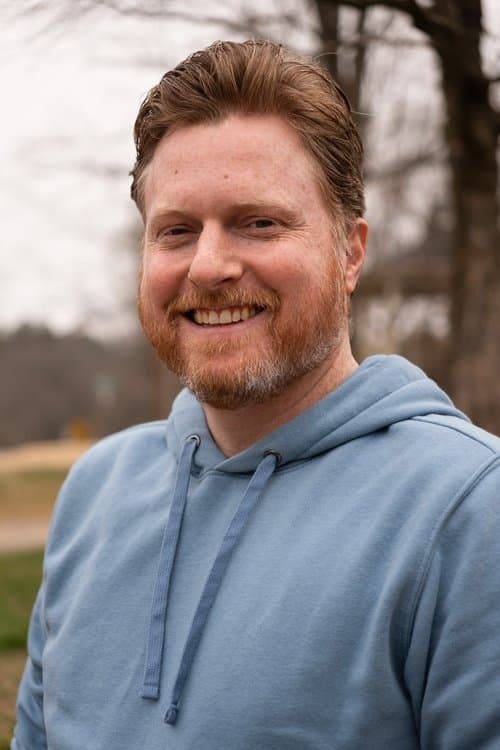 A portrait of Duncan Skiles