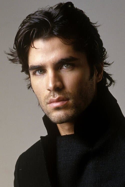 Eduardo Verástegui photo