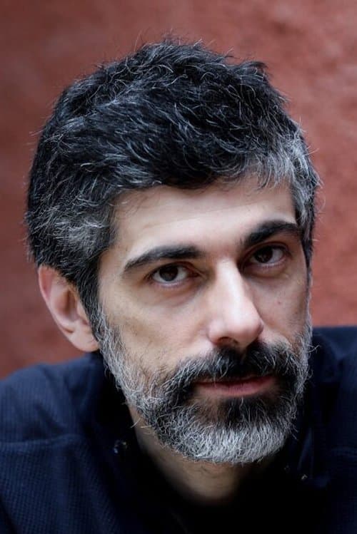 A portrait of Ektoras Lygizos