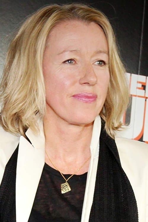 A portrait of Elaine Constantine