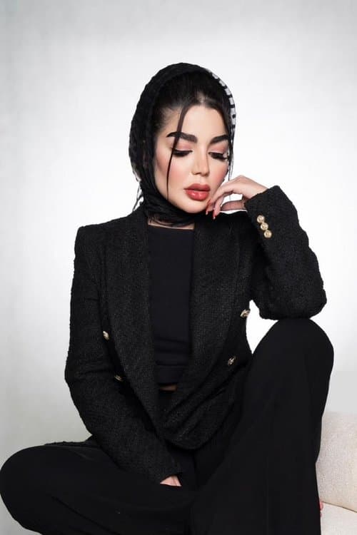 Elham Hosseini photo