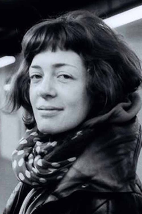 A portrait of Elisa Miller