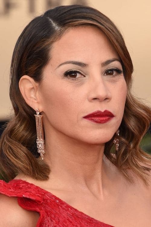 Elizabeth Rodriguez photo