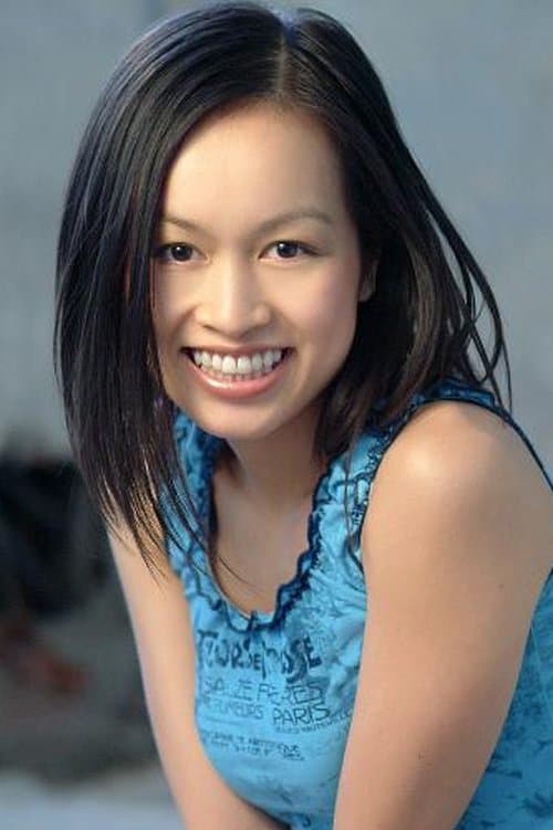 Elizabeth Thai photo