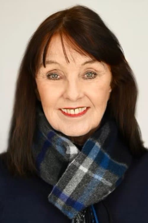 Elli Maclure photo