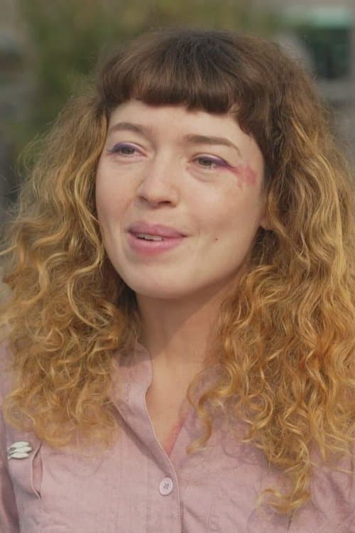A portrait of Élodie Dermange