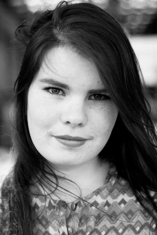 Emma Levie photo