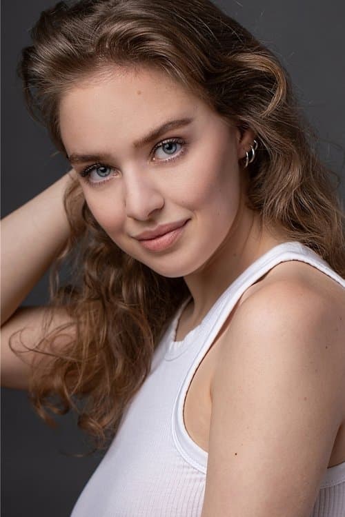 Emma Valev photo